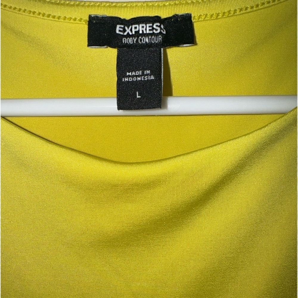 Express Women’s Top - Picture 3 of 3